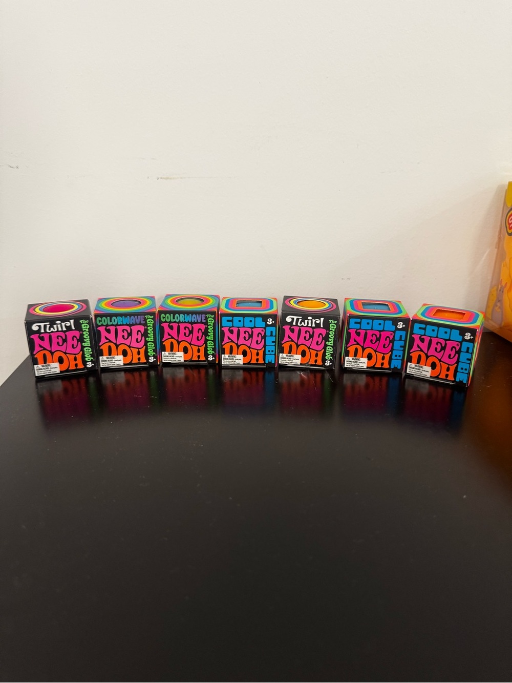 Set of 7 mini needohs brand new - Picture 3 of 3